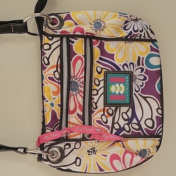 Lily Bloom Floral Kyra Ring Crossbody Bag - Picture 14 of 14